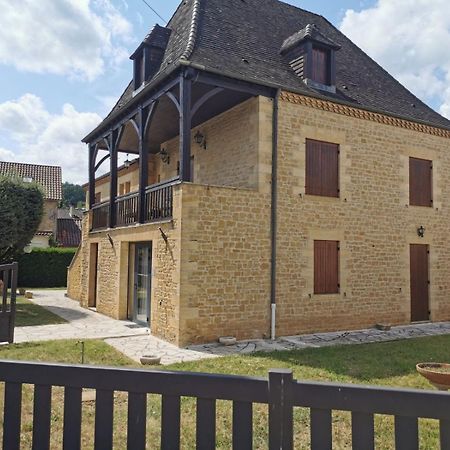 Logement Spacieux Rez-De-Chaussee, Jardin, Stationnement Devant, A 5 Minutes A Pied Du Centre De Sarlatヴィラ エクステリア 写真