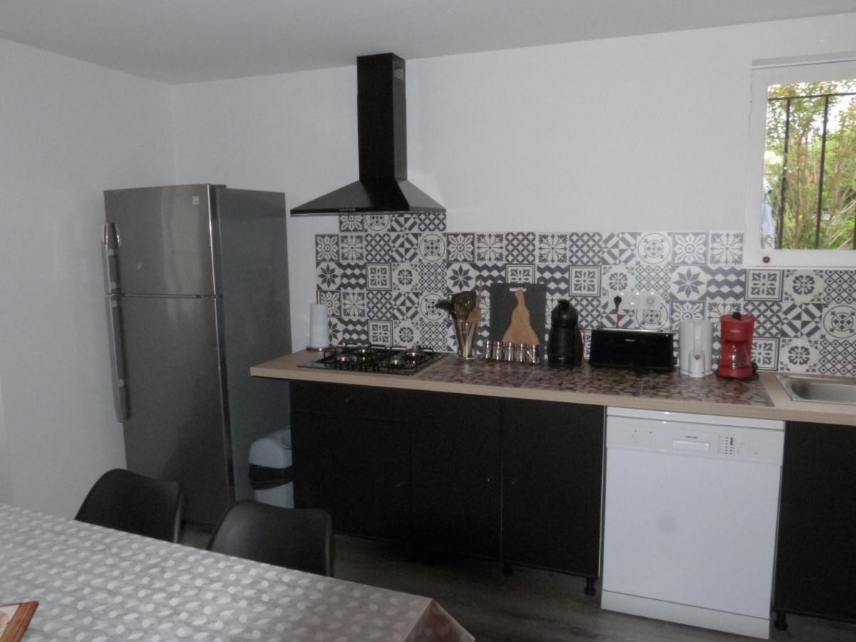 Logement Spacieux Rez-De-Chaussee, Jardin, Stationnement Devant, A 5 Minutes A Pied Du Centre De Sarlatヴィラ エクステリア 写真