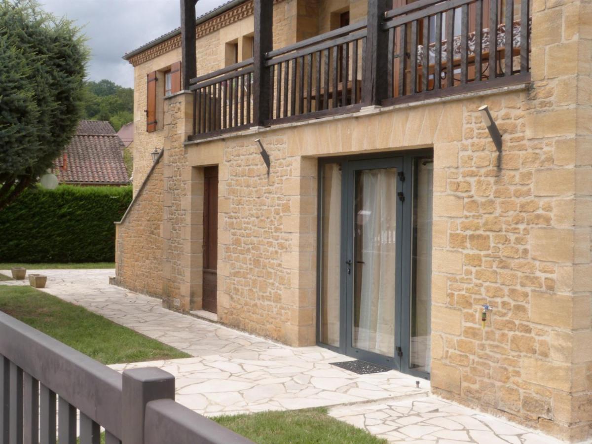 Logement Spacieux Rez-De-Chaussee, Jardin, Stationnement Devant, A 5 Minutes A Pied Du Centre De Sarlatヴィラ エクステリア 写真
